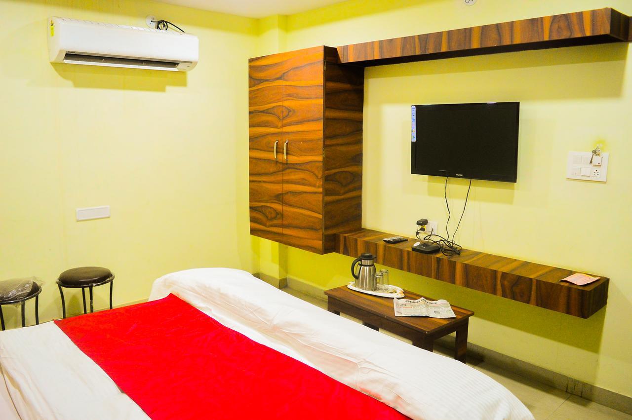 אויאיין Hotel Kalash מראה חיצוני תמונה