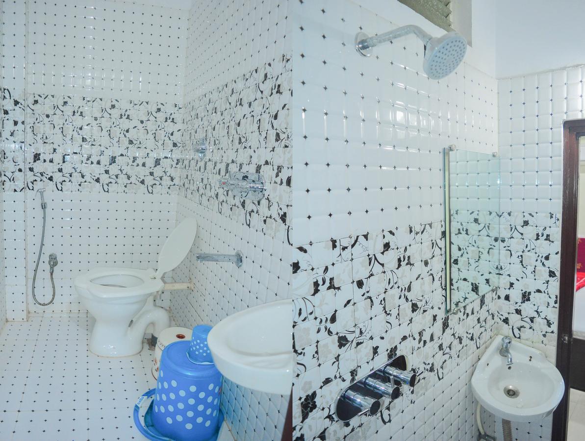אויאיין Hotel Kalash מראה חיצוני תמונה